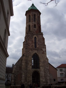 Gammal kyrka i Budapest Gammal kyrka i Budapest