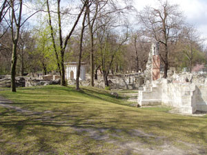 Klosterruin på Margaretaön i Budapest Klosterruin på Margaretaön i Budapest